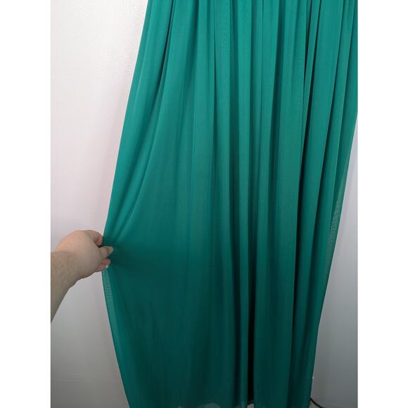 Alfred Sung D678 Chiffon Sleeveless Bridesmaid Dress in Pantone Emerald - Picture 3 of 10